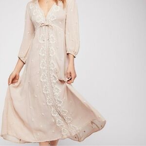 Free People Embroidered Fable Midi Dress  Blush  size Large